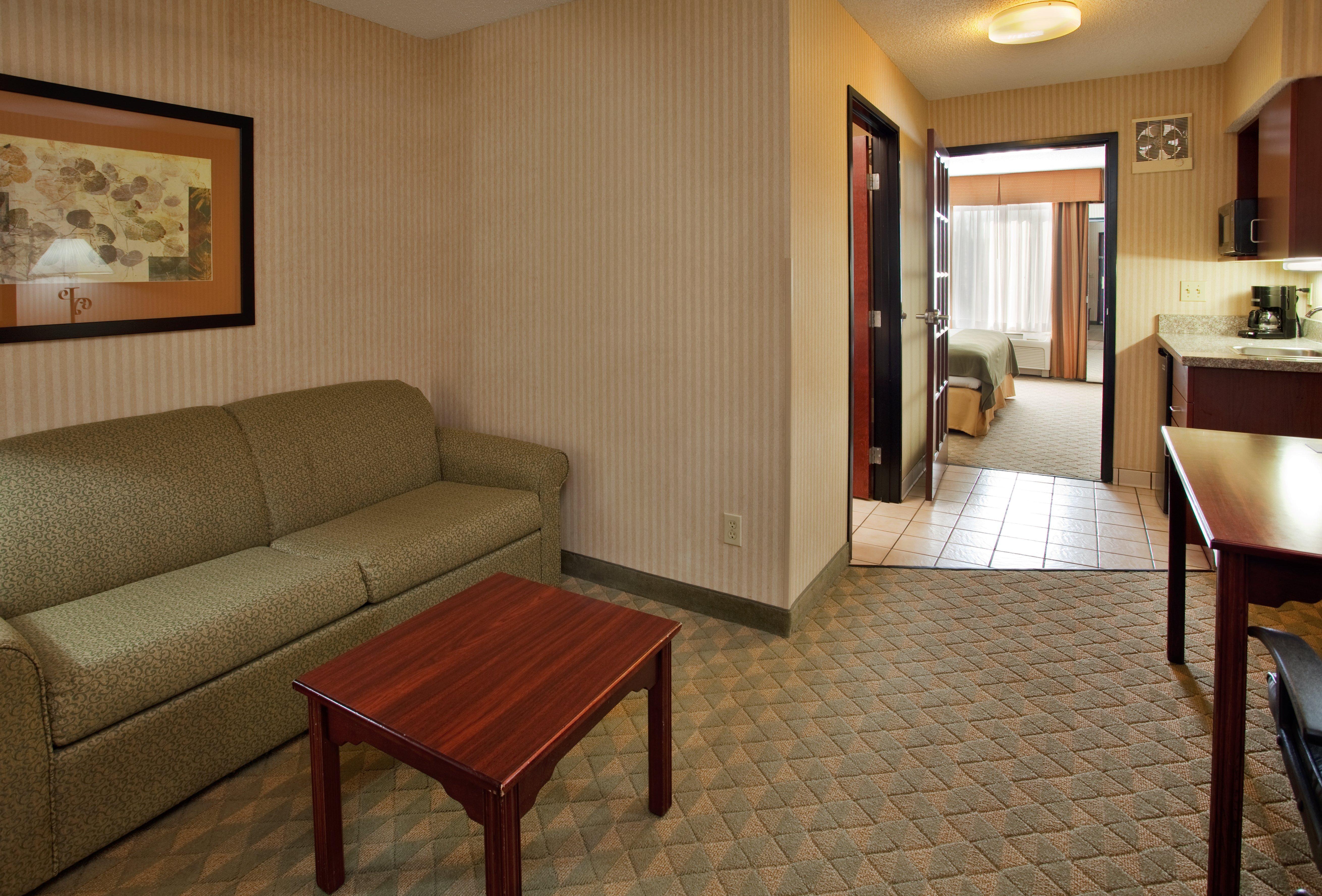 Spark By Hilton Lansing Ngoại thất bức ảnh