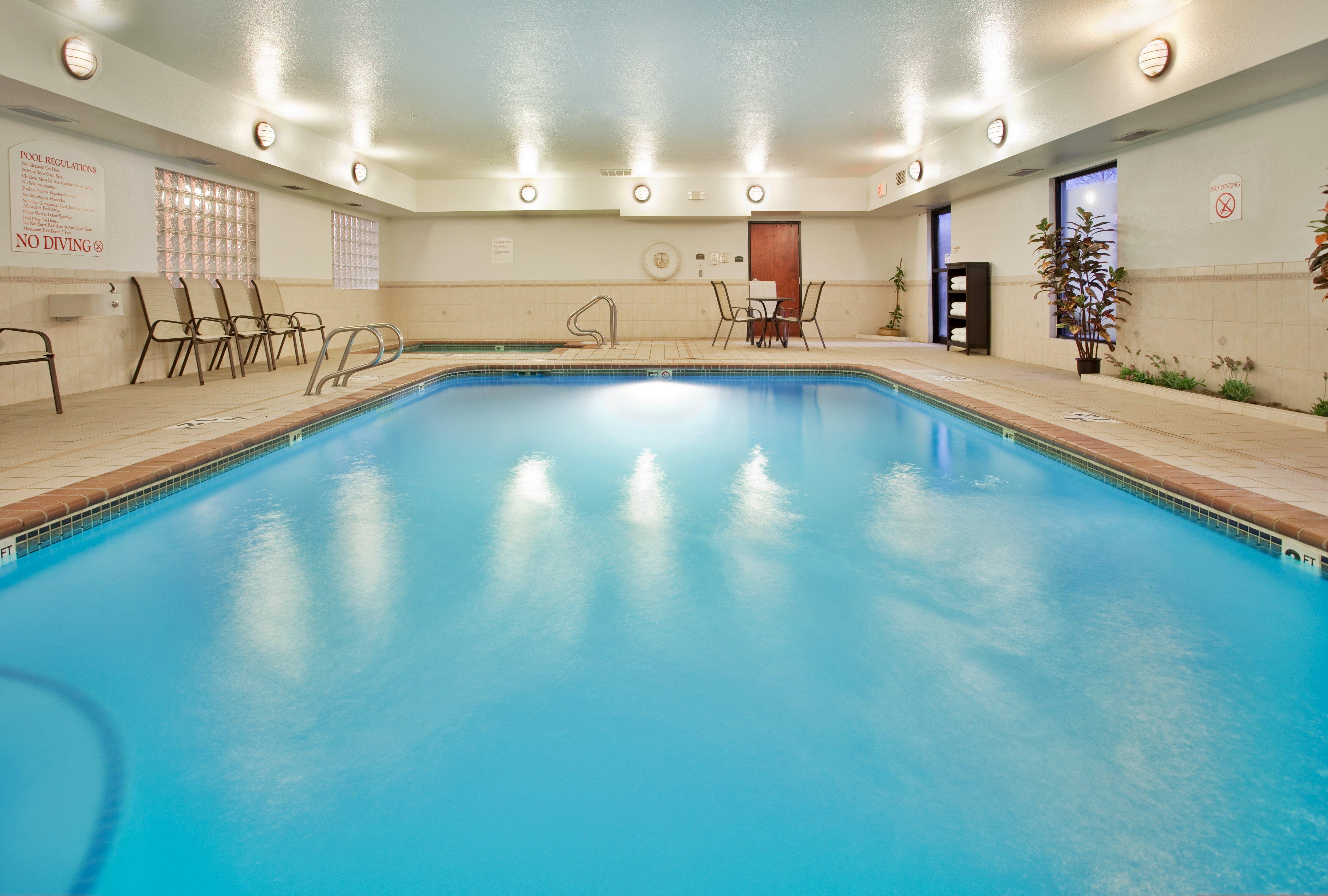 Spark By Hilton Lansing Ngoại thất bức ảnh