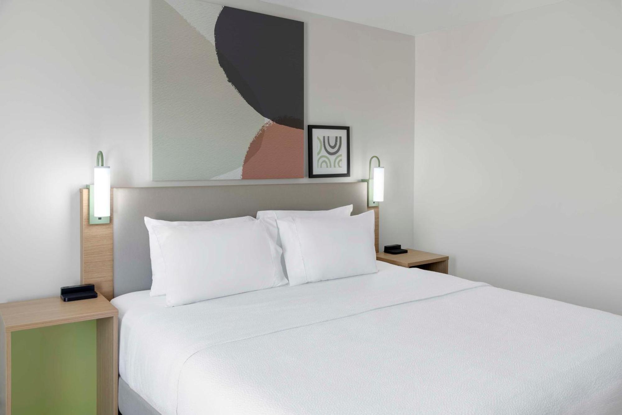 Spark By Hilton Lansing Ngoại thất bức ảnh